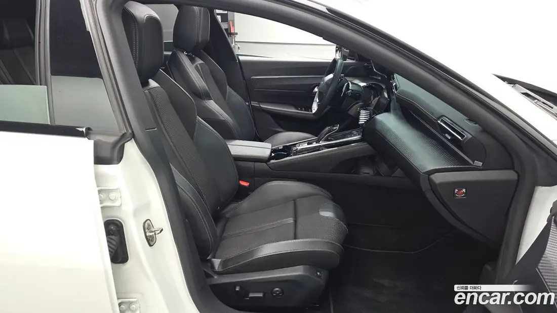 Peugeot 508 2022 фото 11