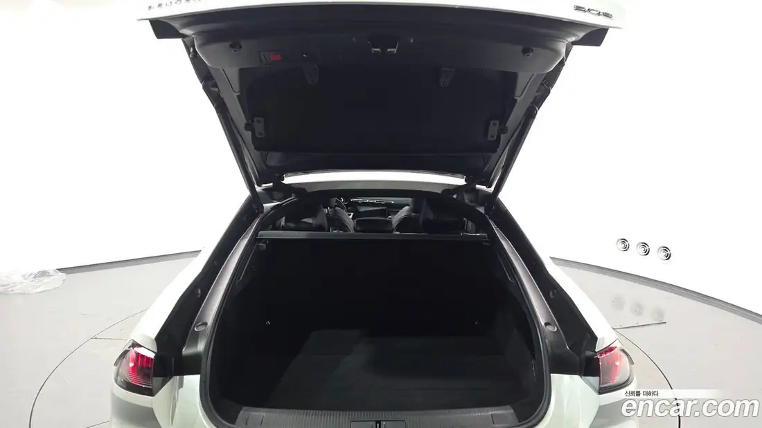Peugeot 508 2022 фото 20