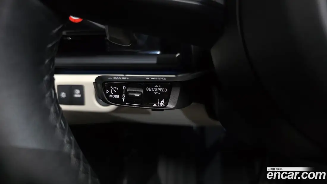Porsche Panamera E-Hybrid 2025 фото 18