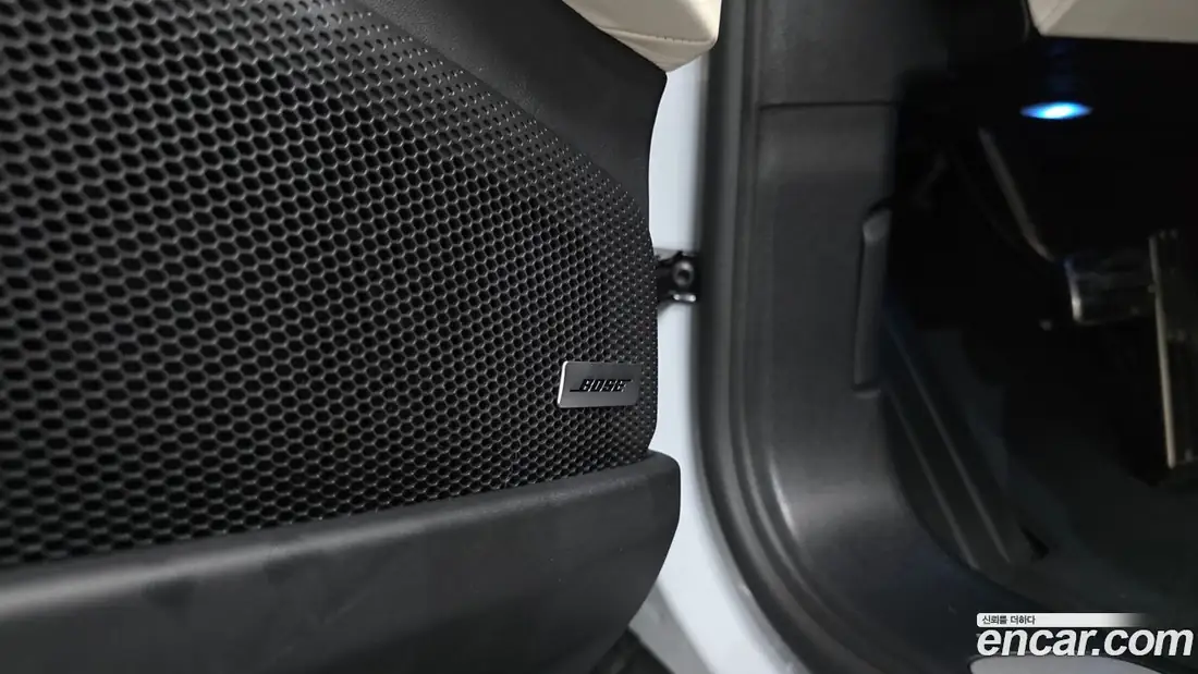 Porsche Panamera E-Hybrid 2025 фото 19