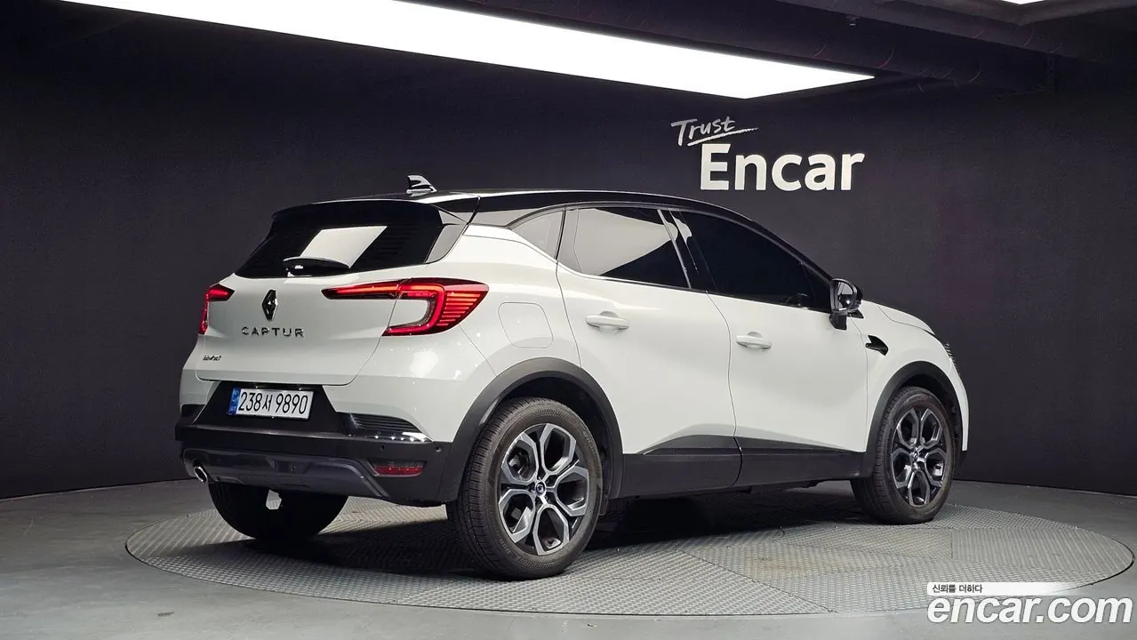 Renault Captur 2020 фото 2