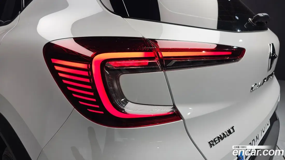 Renault Captur 2020 фото 23