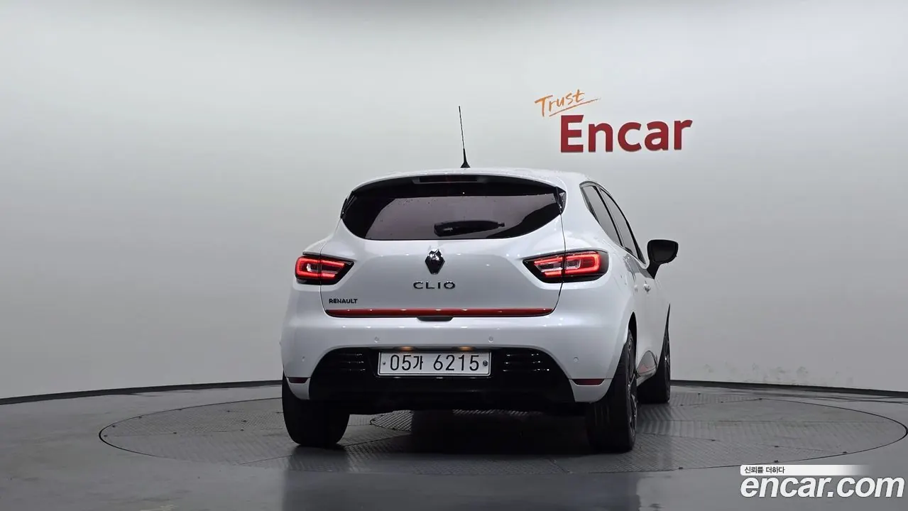 Renault Clio 2019 фото 4