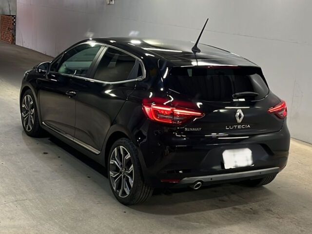 RENAULT LUTECIA 2021 фото 2