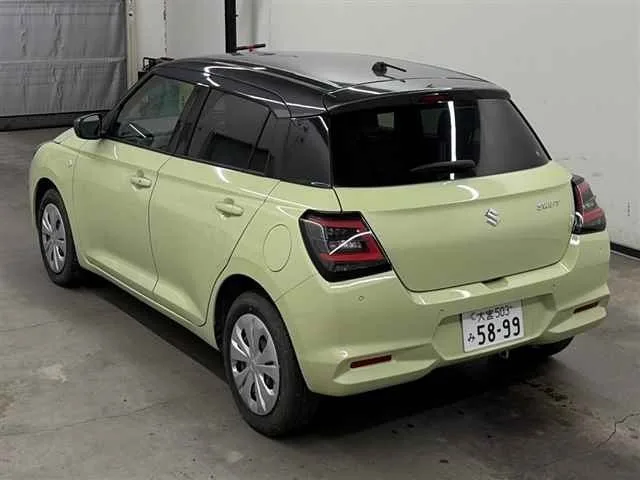 Suzuki Swift 2024 фото 3