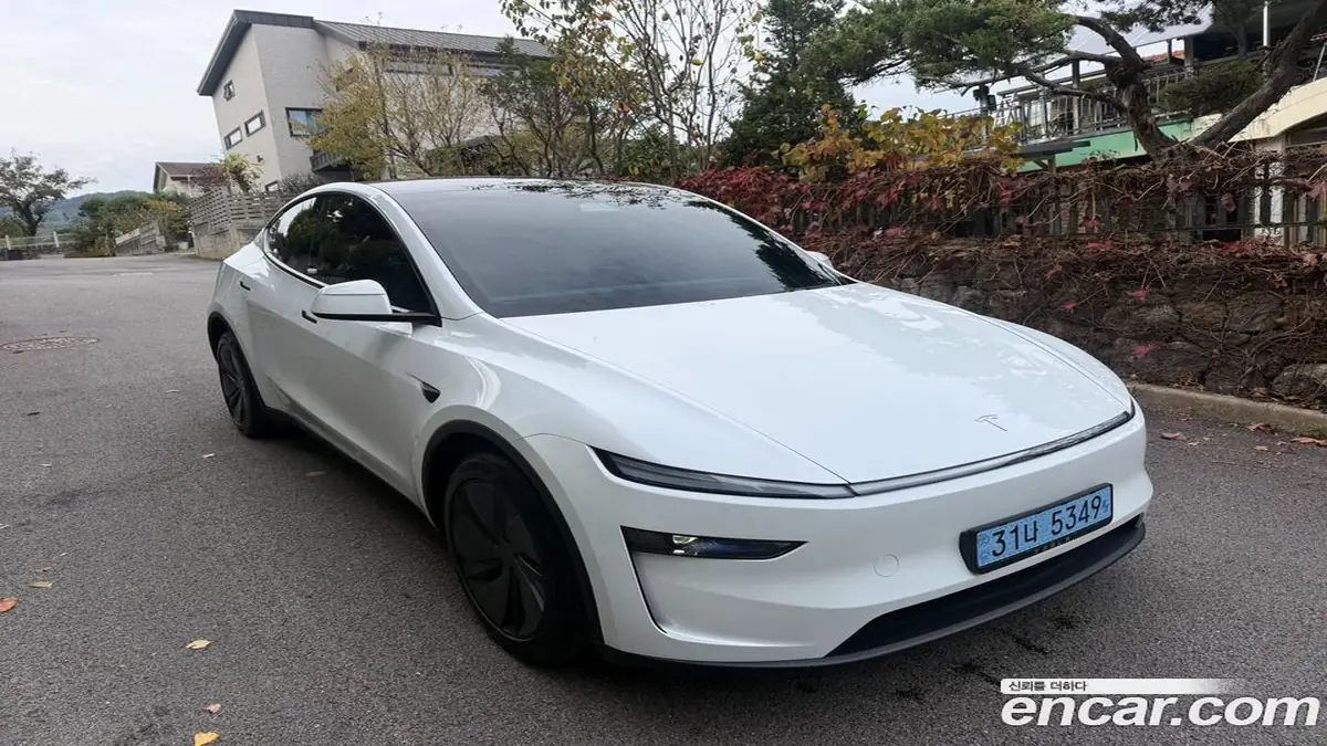 Tesla Model Y 2025 фото 3