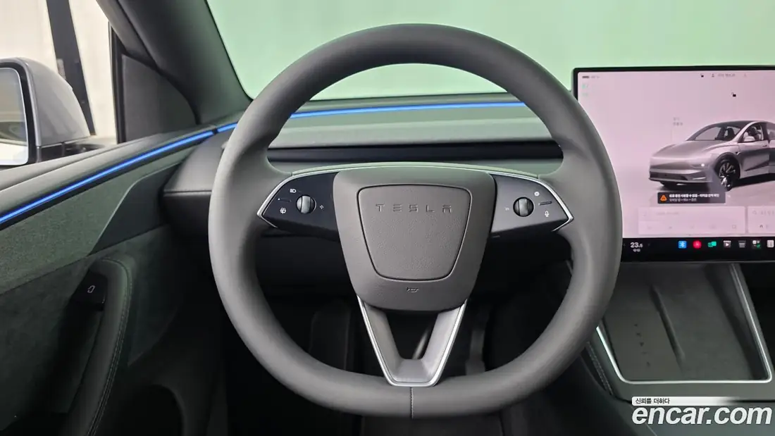 Tesla Model Y 2026 фото 12