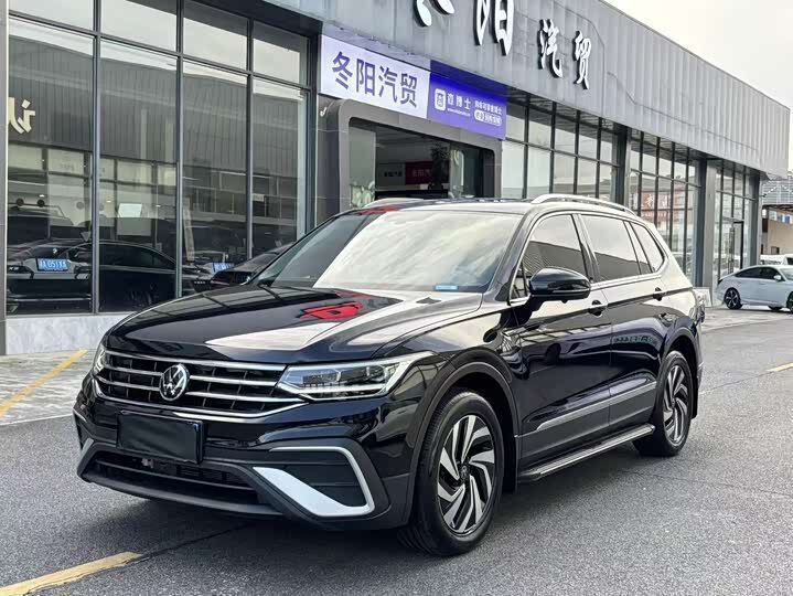 Volkswagen Tiguan L 280tsi Limited Ed. 2023 фото 4
