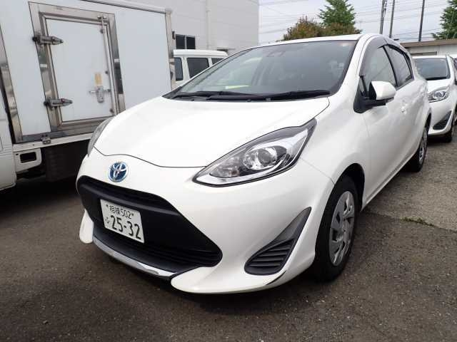 Toyota Aqua 2023 — импорт из Японии под ключ