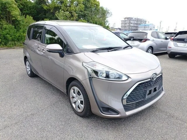 Toyota SIENTA 2025 фото 3