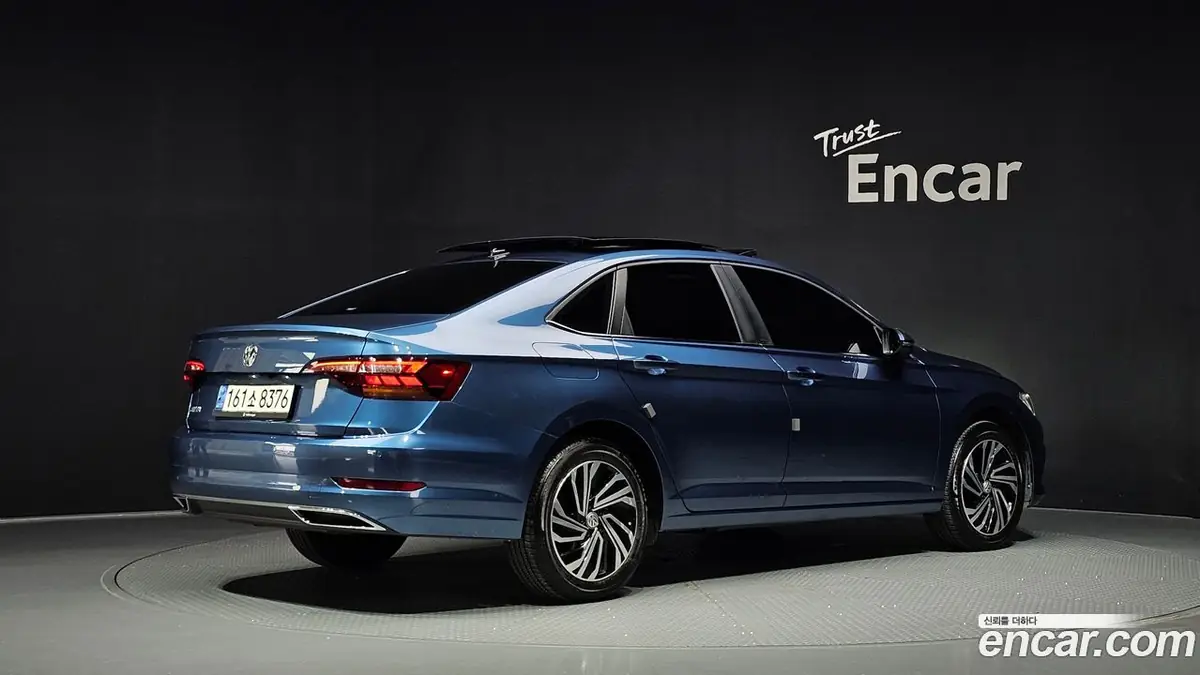 Volkswagen Jetta 2021 фото 2