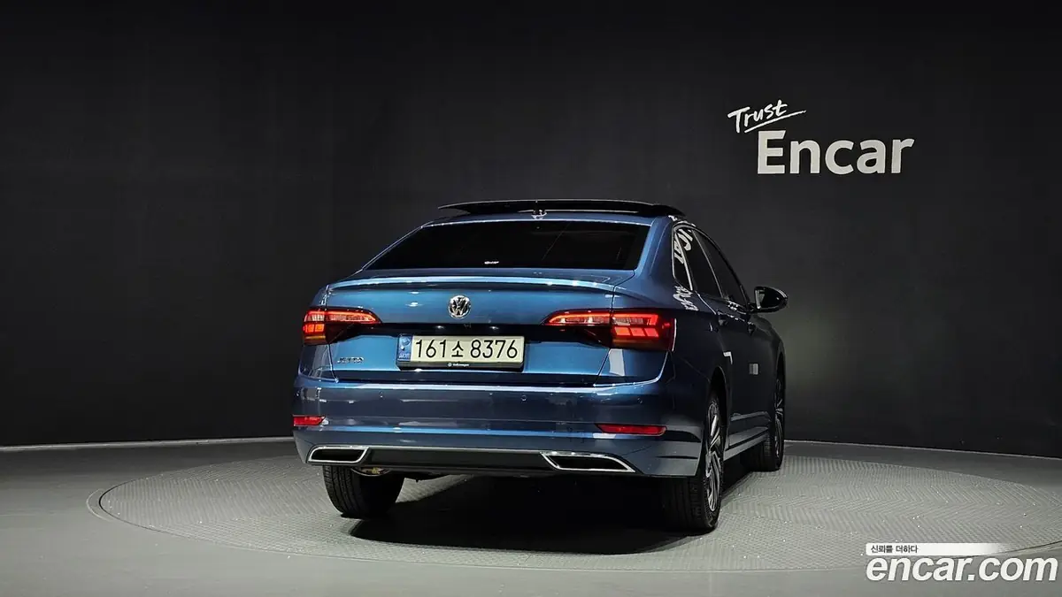 Volkswagen Jetta 2021 фото 4
