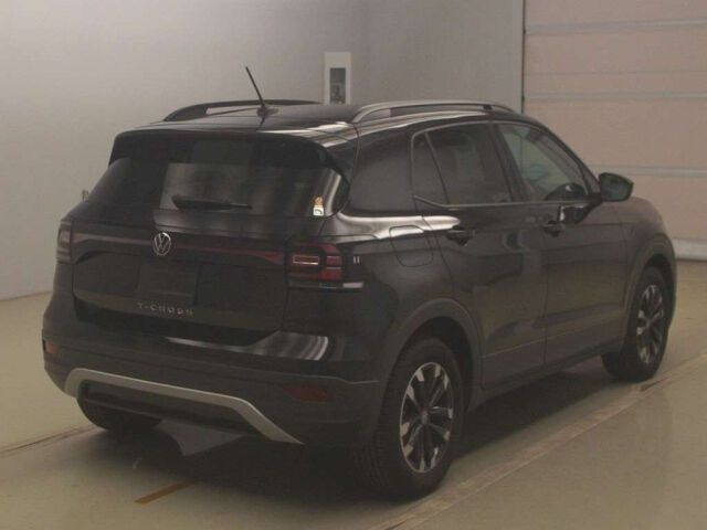 VOLKSWAGEN T-CROSS 2023 фото 2