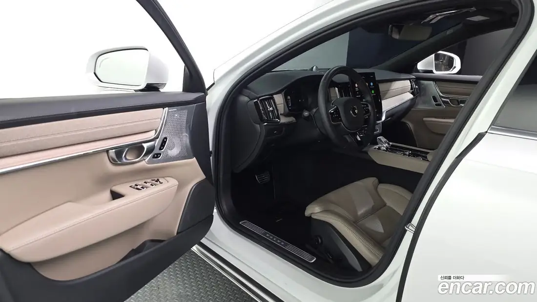 Volvo S90 2025 фото 10