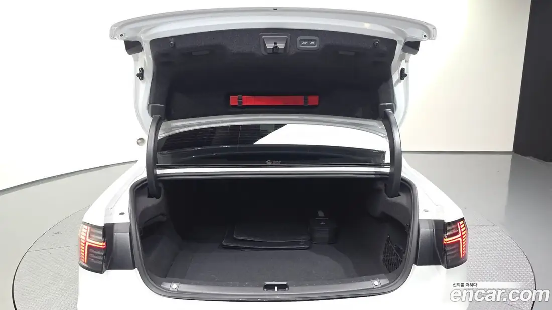 Volvo S90 2025 фото 20