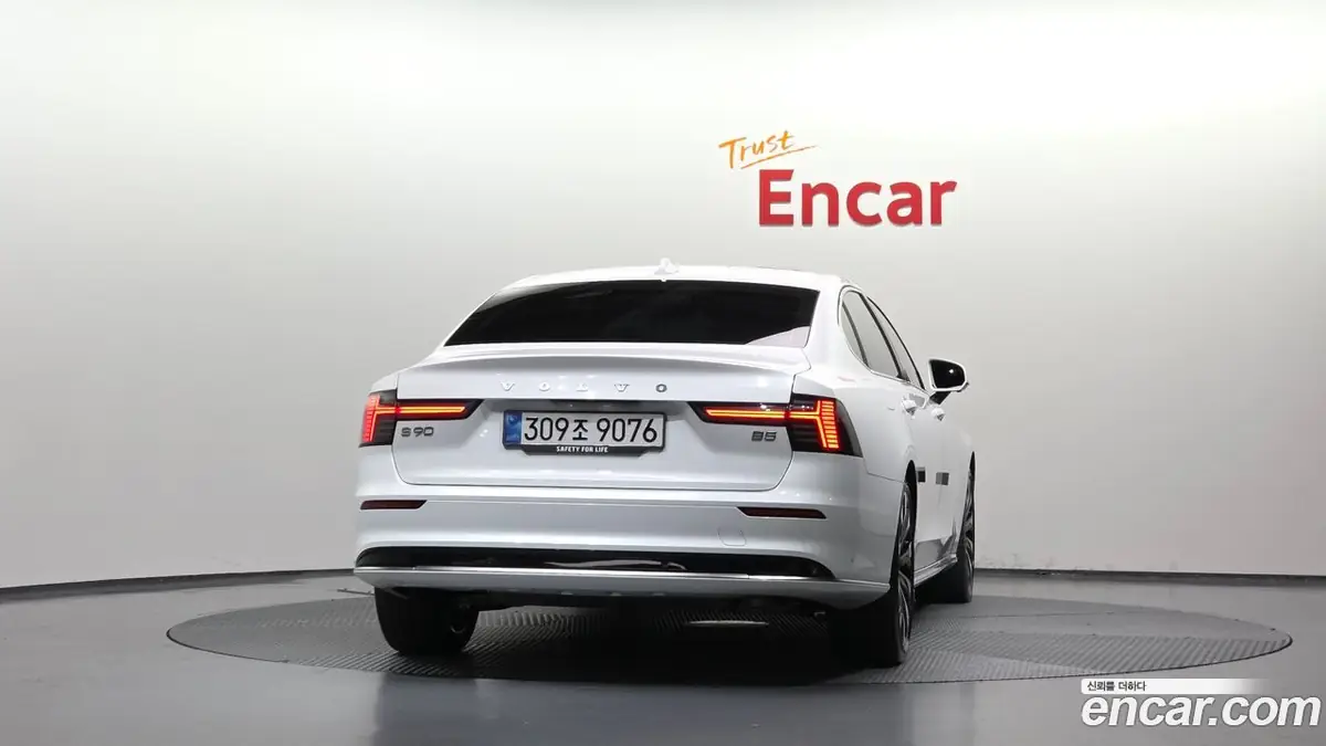 Volvo S90 2025 фото 4