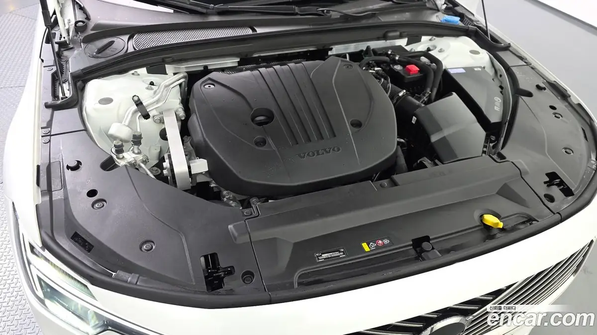 Volvo S90 2025 фото 6