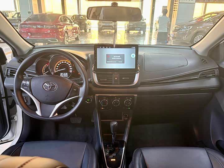 Toyota YARiS X Luxury PLUS Ed 2022 фото 6