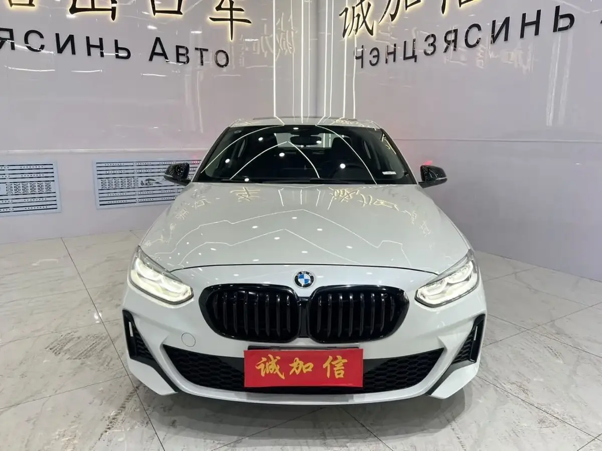 BMW 1-Series M Sport Night Version