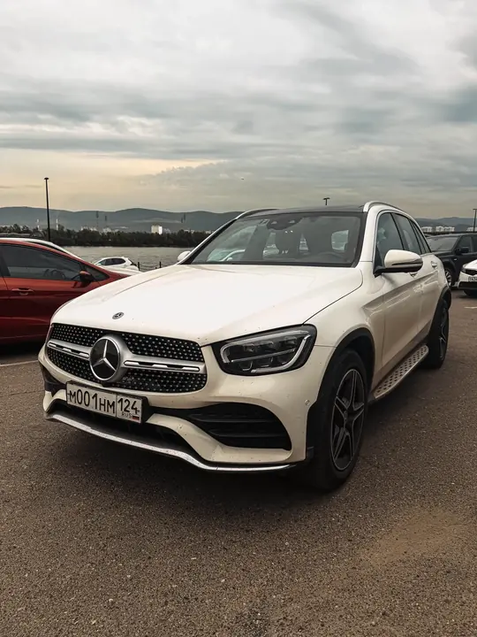 Mercedes-Benz GLC300 4WD 2022 — Красноярск