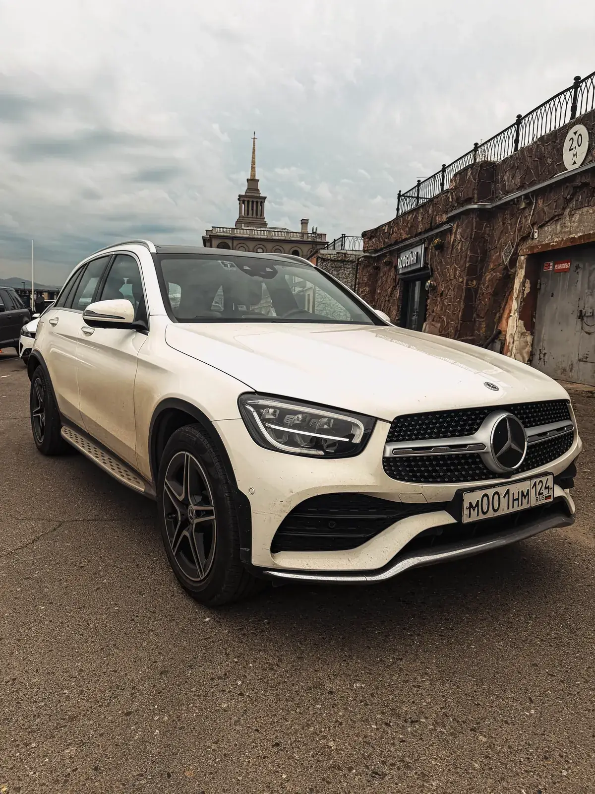 Mercedes-Benz GLC300 4WD 2022
