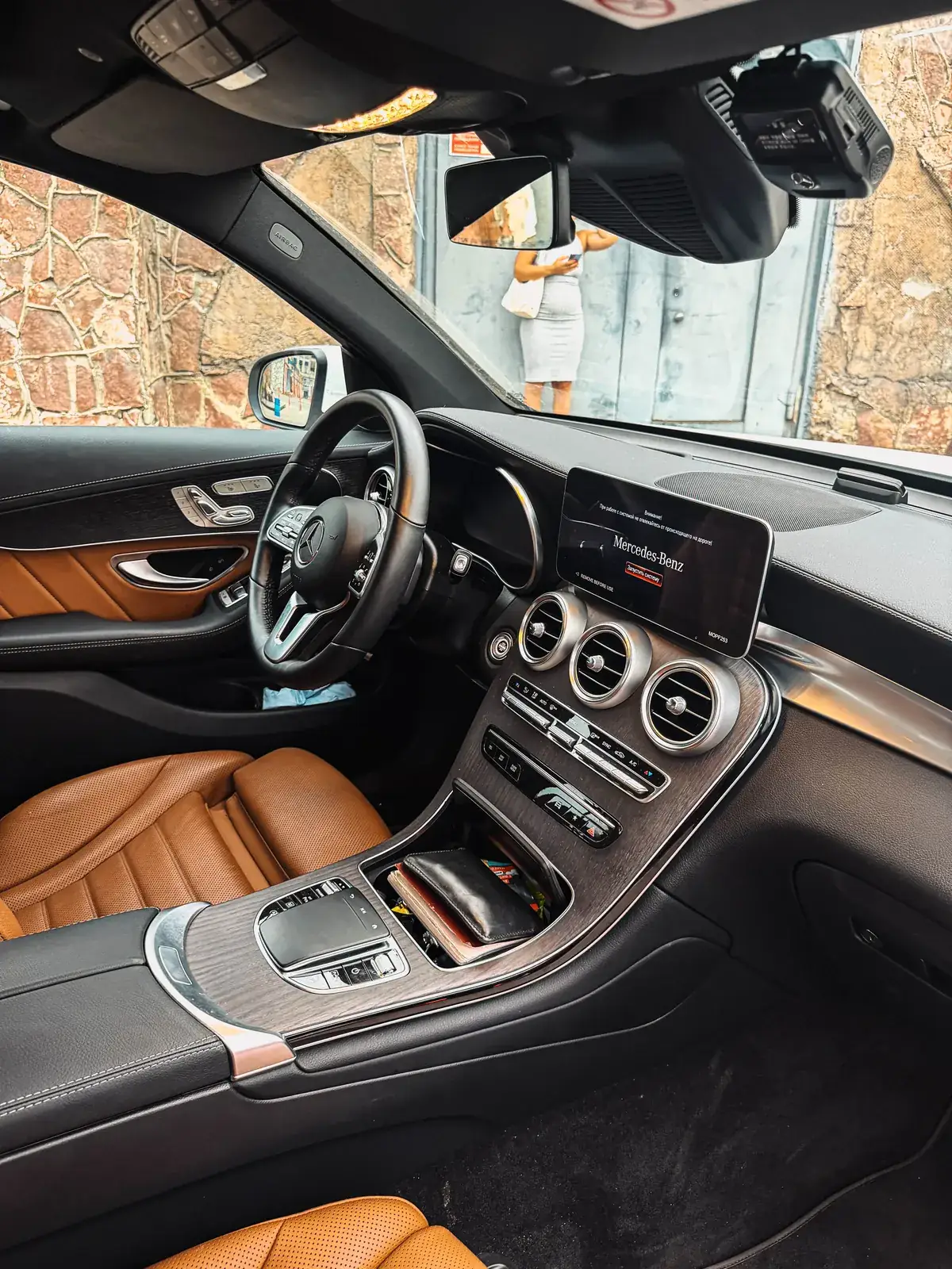 Mercedes-Benz GLC300 4WD 2022
