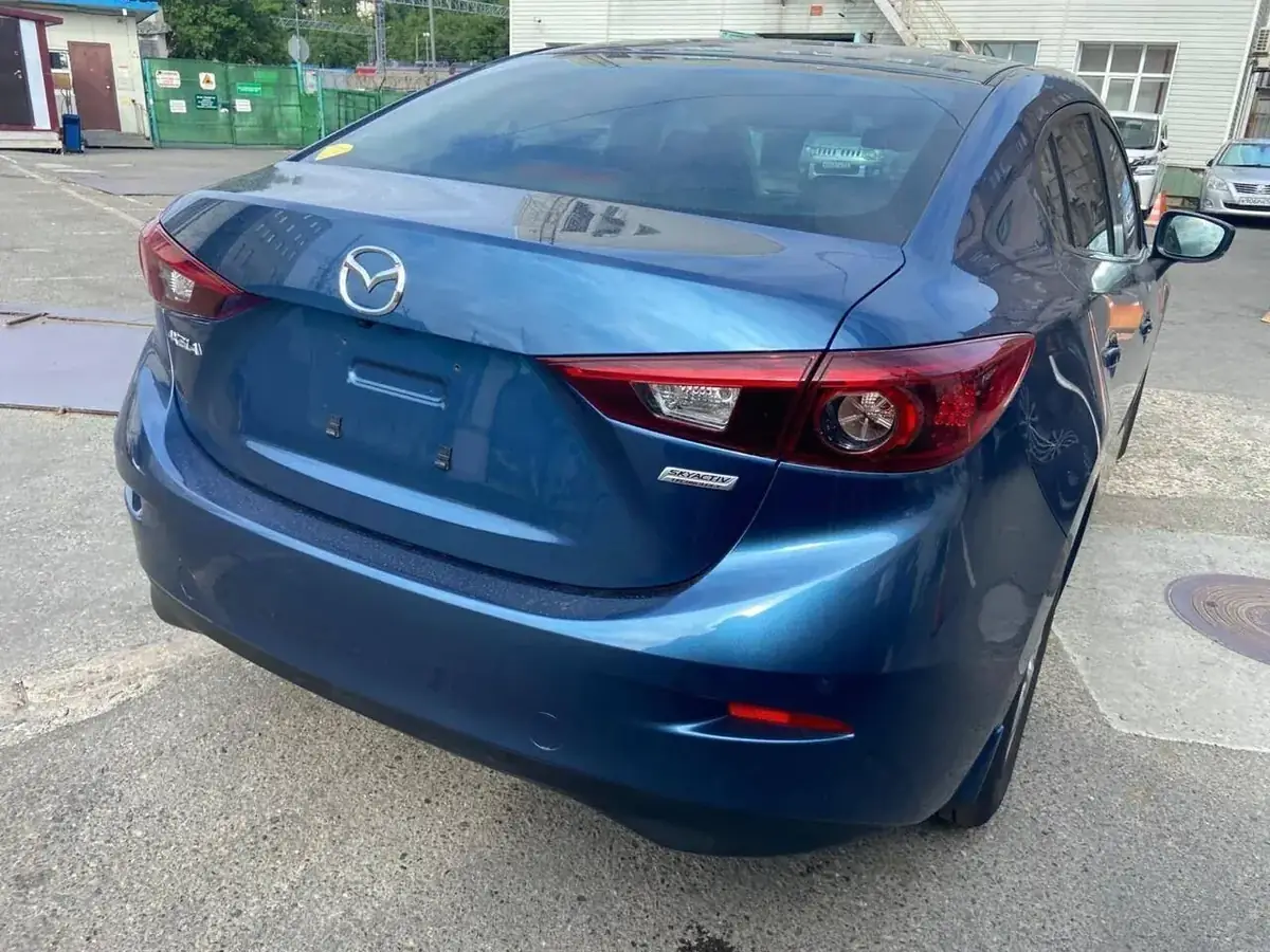 Mazda Axela