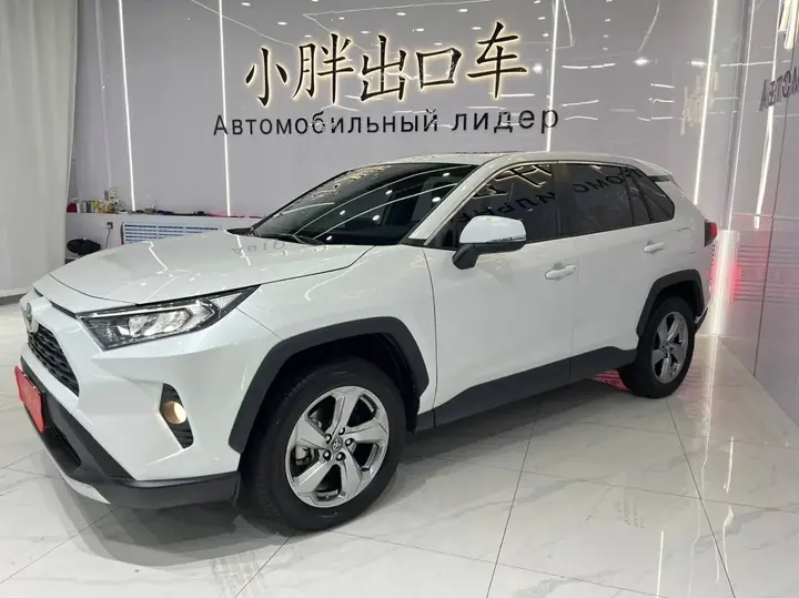 Toyota Rav 4 — 2022