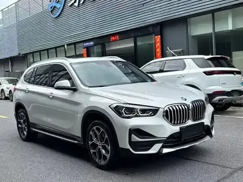 BMW X1 sDrive20Li Premium Ed. 2022